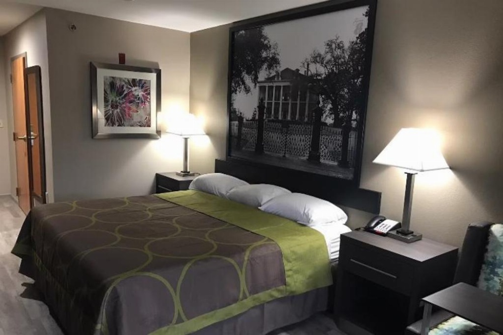 Super 8 Pascagoula Image 20