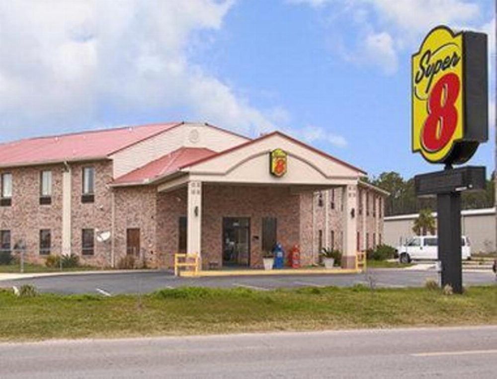 Super 8 Pascagoula Image 25